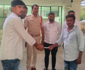 డీజేకు ఇచ్చిన అడ్వాన్స్ డబ్బులు తిరిగి ఇప్పించిన మద్నూర్.ఎస్సై మోహన్ రెడ్డి ..!